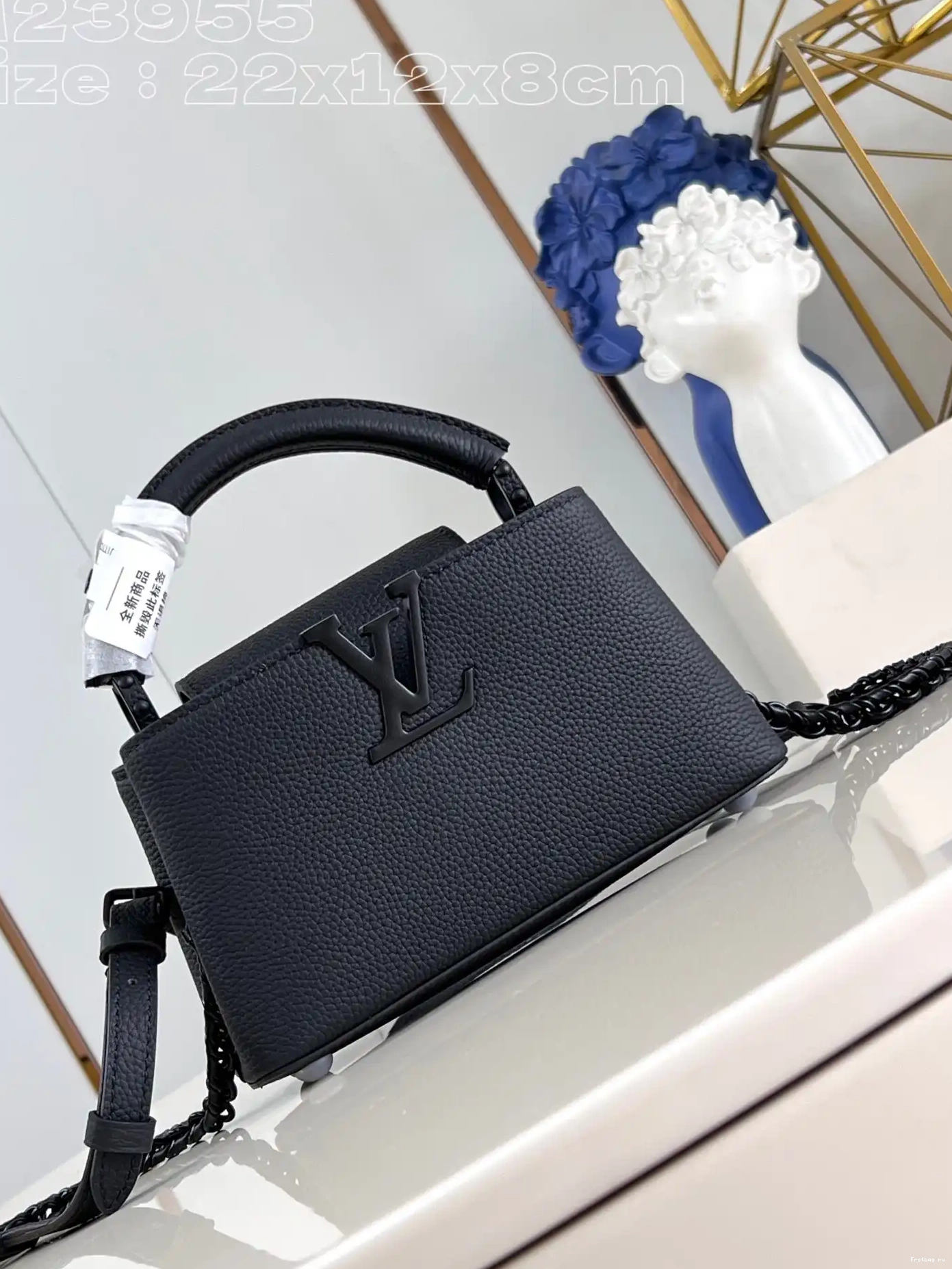 Frstbag ru LOUIS CAPUCINES MINI-22*12*8CM VUITTON 0618